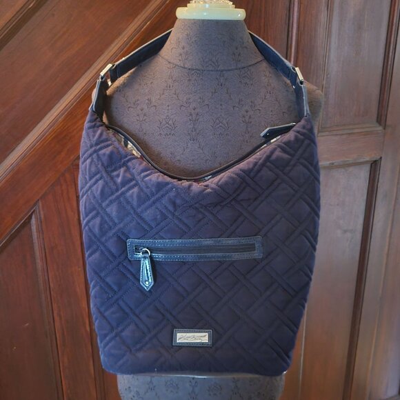 Vera Bradley Quilted Navy Hobo Shoulder Bag With Front Zipper Pocket & Adjustabl - Picture 1 of 10